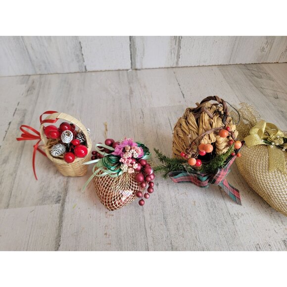 Vintage heart basket pinecone cranberry ornament Xmas set - Picture 3 of 10